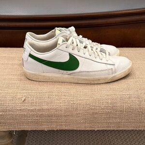 Nike Men's White Sneakers with Green Swoosh